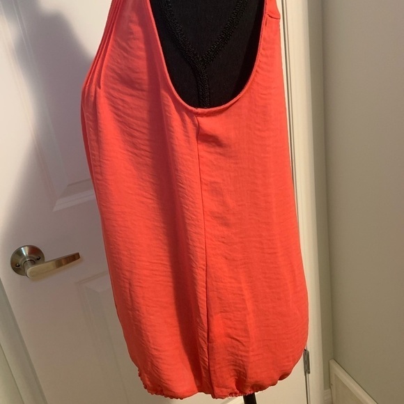 Liz Claiborne , size S. 100% Polyester. - Picture 4 of 8